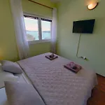 Rozali Apartment Tisno