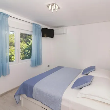 Apartment Rozali