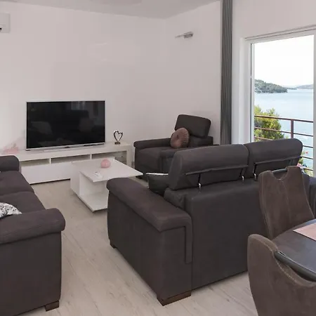 Rozali Apartment