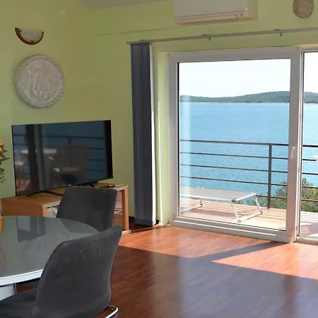 Apartment Rozali