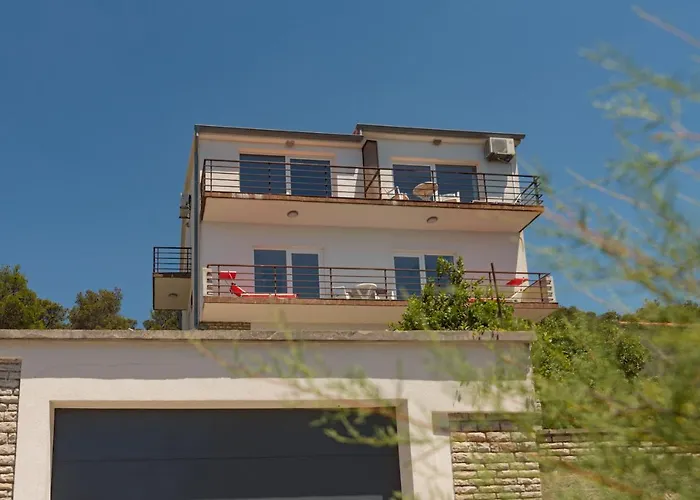 Rozali Appartamento Tisno